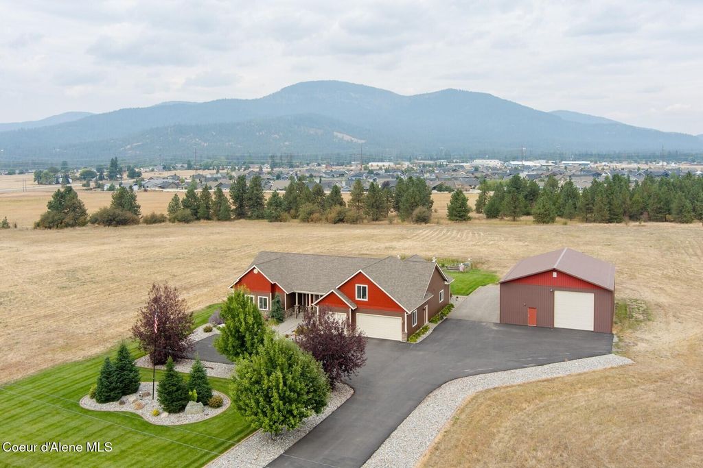 Photo of 7463 Lancaster Rd, Rathdrum, ID 83858 (MLS # 25-1179)