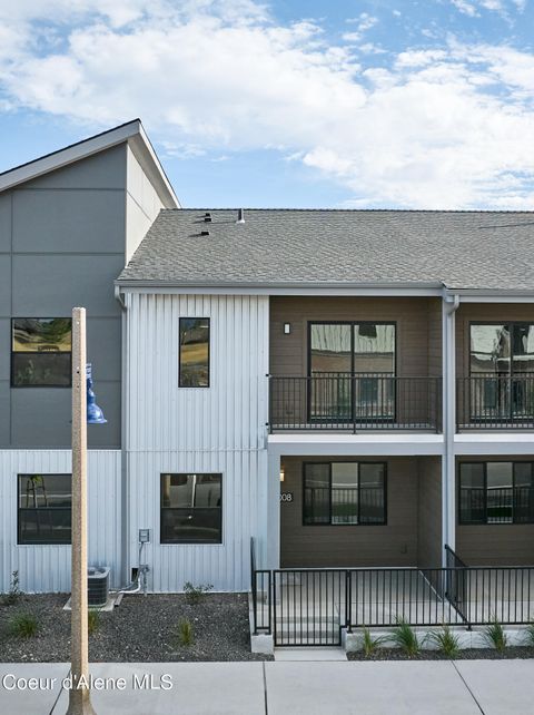 Photo of 1008 4TH St #104, Post Falls, ID 83854 (MLS # 25-8188)