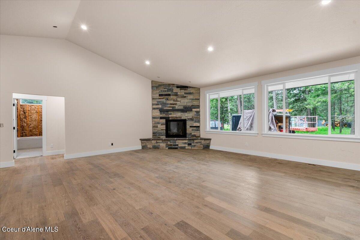 10233 Bunco Rd, Athol, Idaho image 12