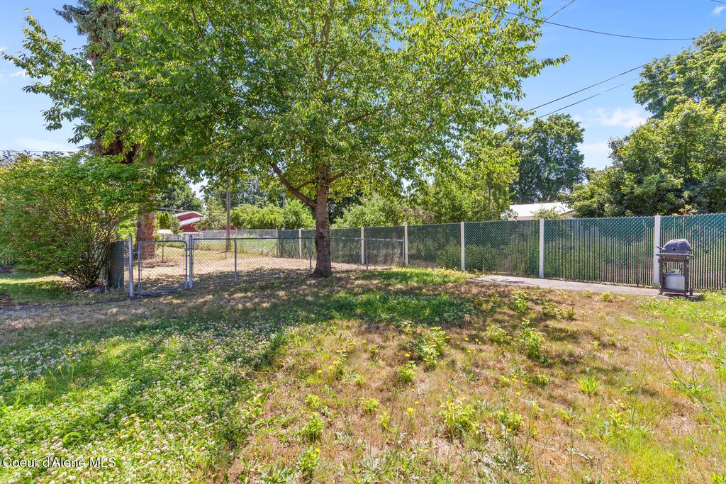 Photo of 1302 Adeline, Coeur dAlene, ID 83814 (MLS # 26-6044)