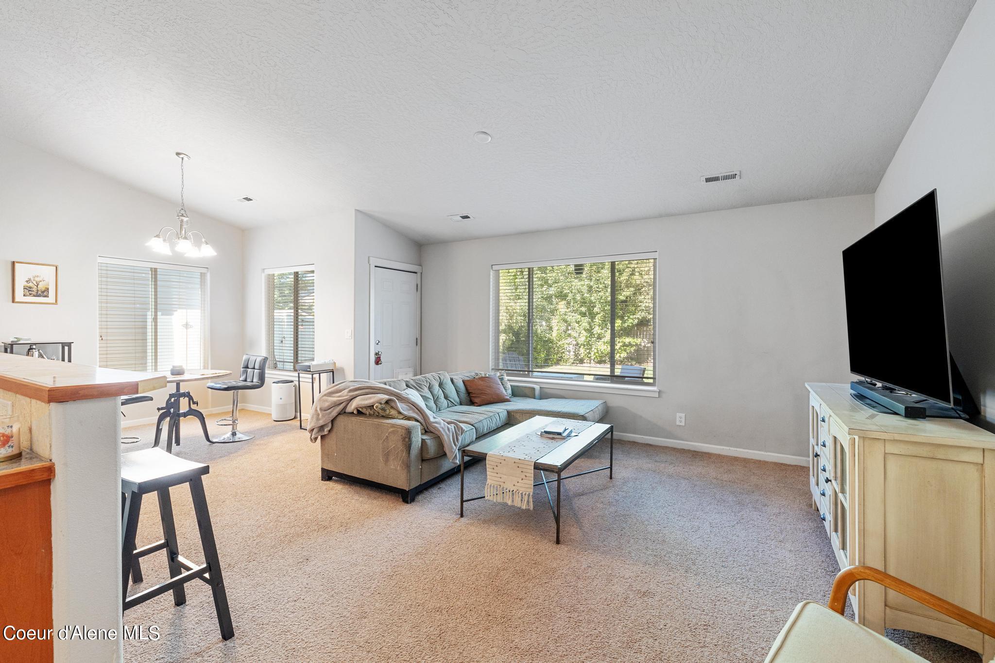 Post Falls, Idaho 83854, United States, 3 Bedrooms Bedrooms, ,2 BathroomsBathrooms,Residential,Pending,41230