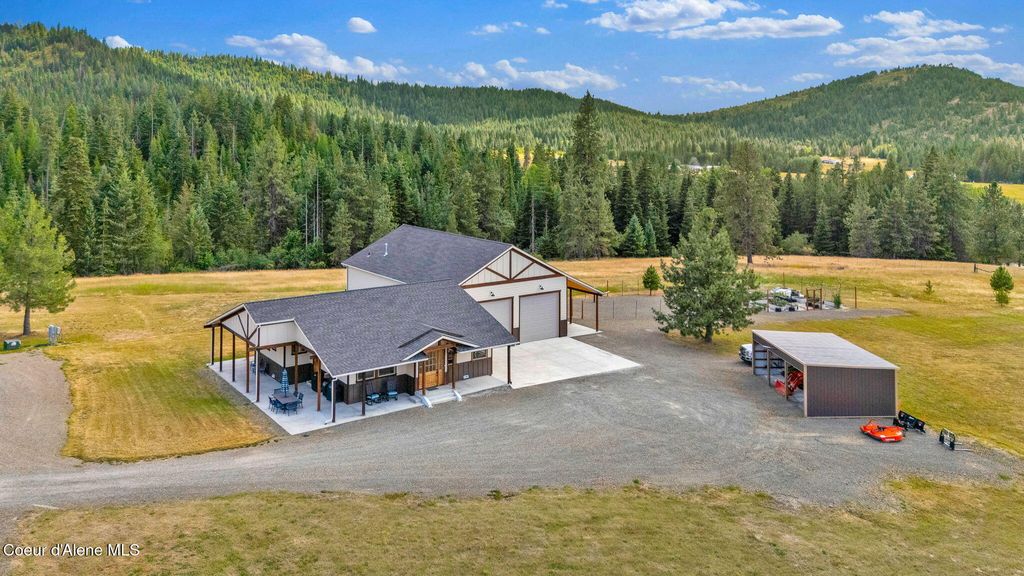 Photo of 12194 ROSEWOOD Rd, St. Maries, ID 83861 (MLS # 25-7528)