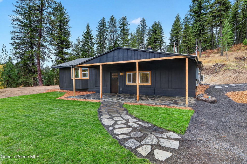 Photo of 21219 Madison RD, Mead, WA 99021 (MLS # 26-10591)