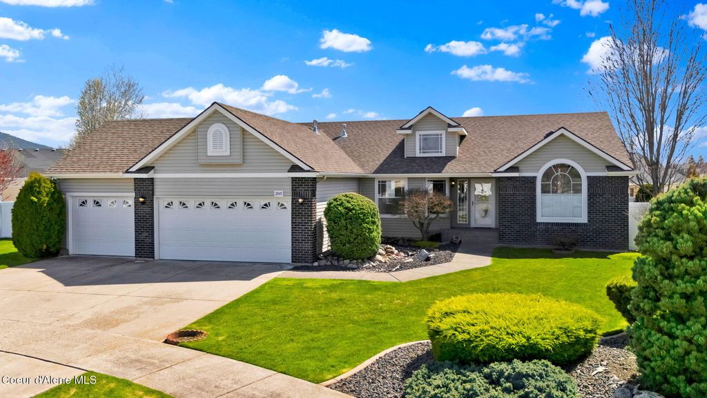 Photo of 2840 Mulberry Ct, Hayden, ID 83835 (MLS # 26-3500)