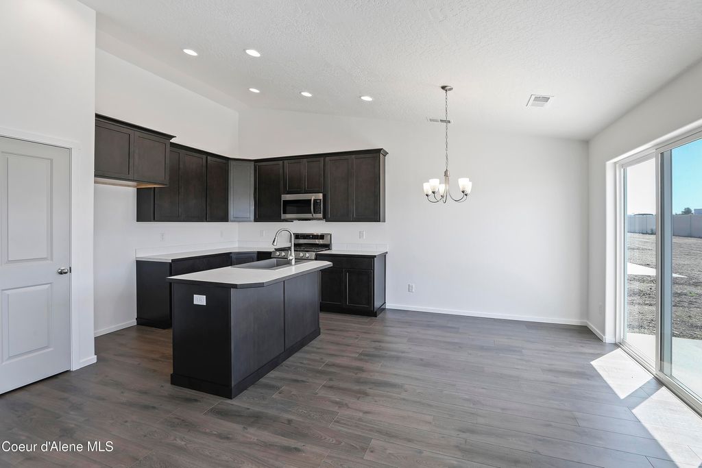 Photo of 10104 LIVERPOOL Loop, Hayden, ID 83835 (MLS # 26-2199)