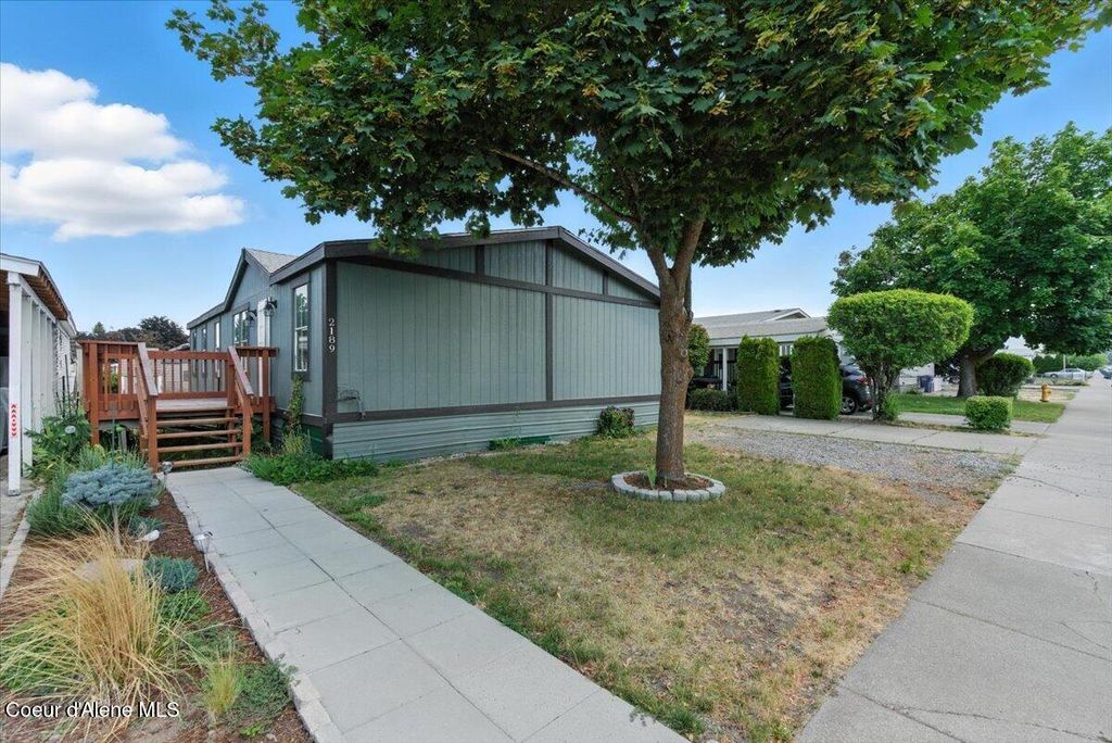 Photo of 2189 YORKSHIRE Ave, Coeur dAlene, ID 83815 (MLS # 25-7360)