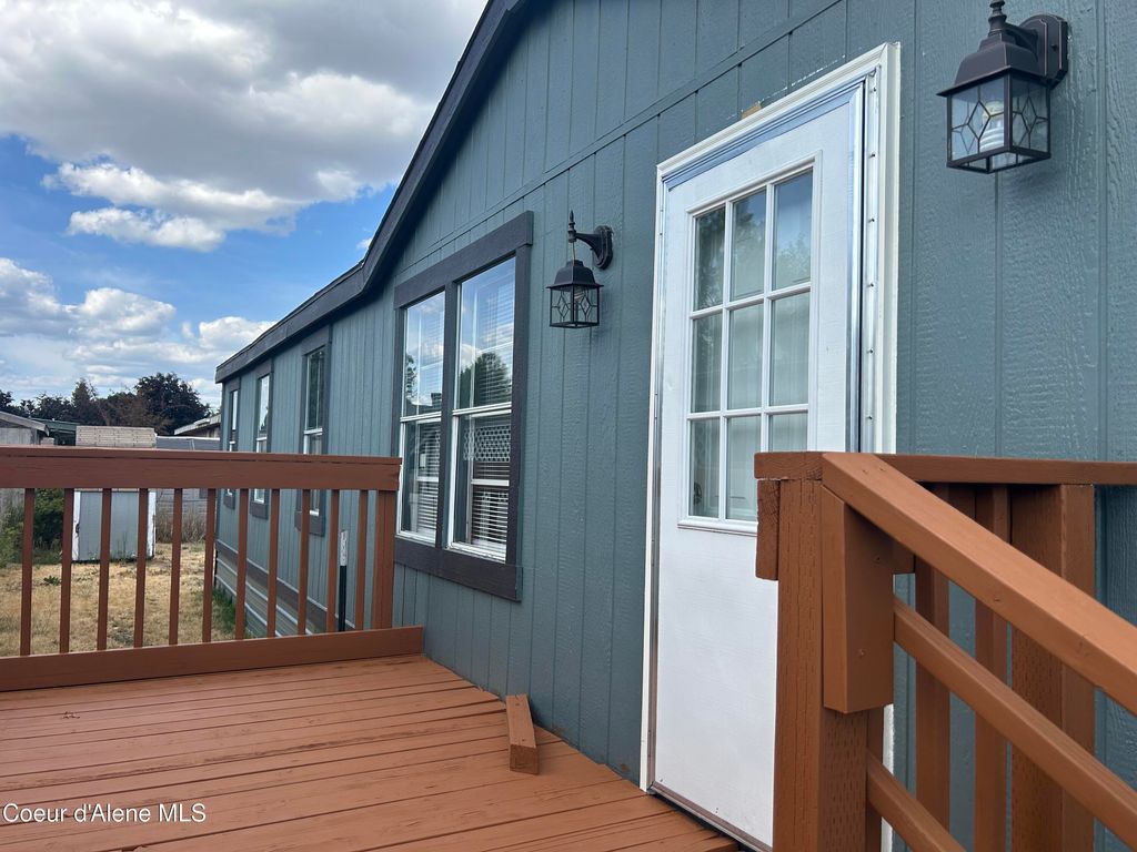 Photo of 2189 YORKSHIRE Ave, Coeur dAlene, ID 83815 (MLS # 25-7360)
