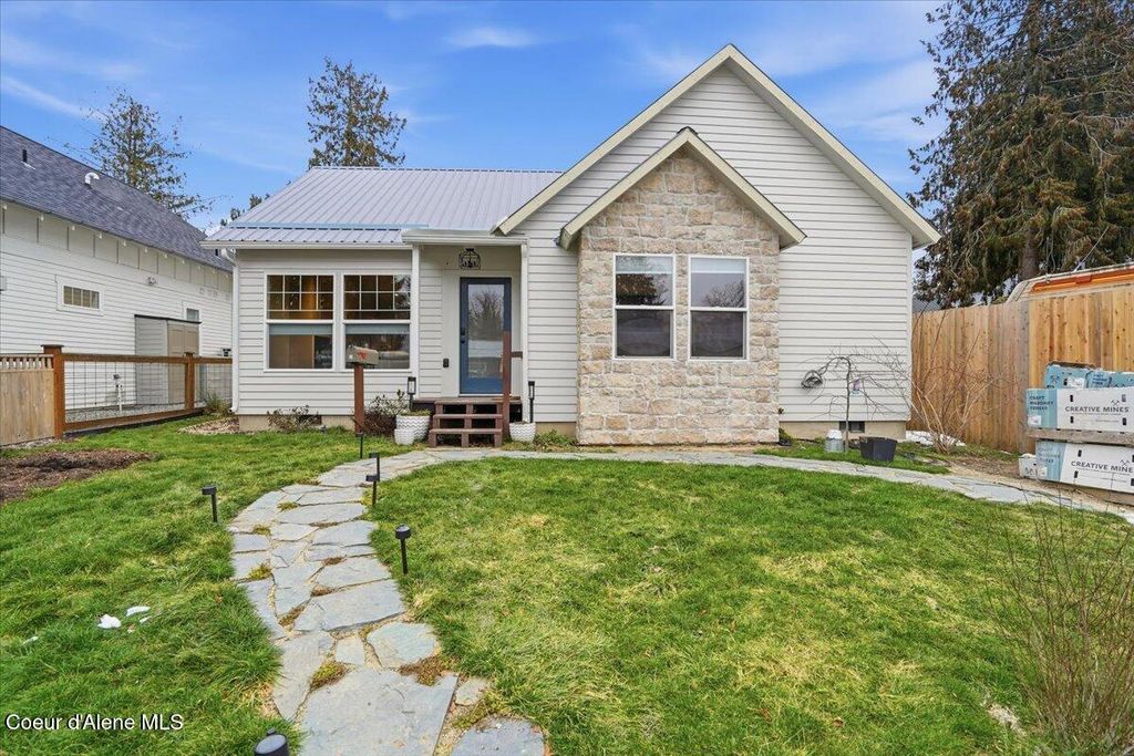 Photo of 311 Third, Sandpoint, ID 83864 (MLS # 26-682)