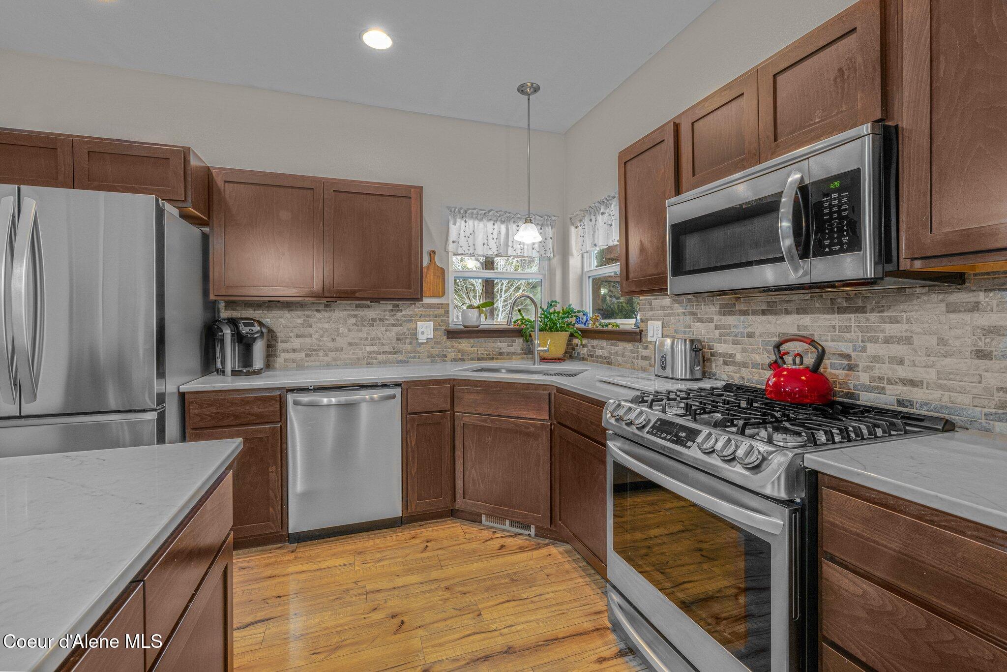 30259 N Sienna Loop, Athol, Idaho image 12