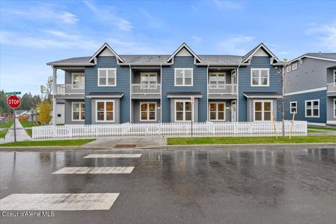 Photo of 351 Grosbeak Ave, Hayden, ID 83835 (MLS # 25-10926)