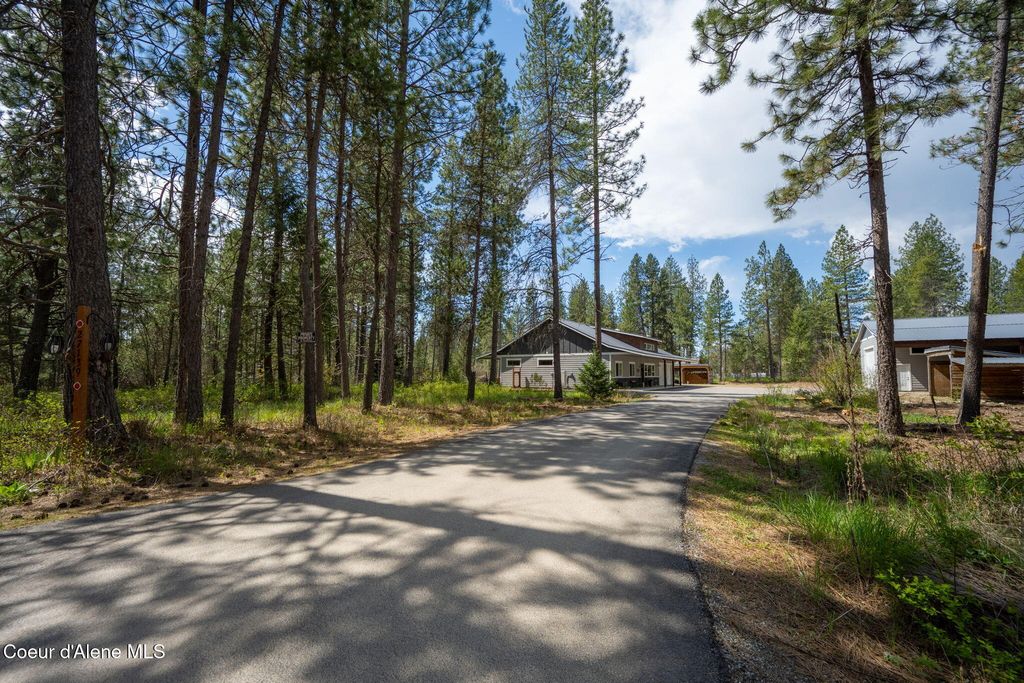 Photo of 27139 WARREN Rd, Athol, ID 83801 (MLS # 26-4070)