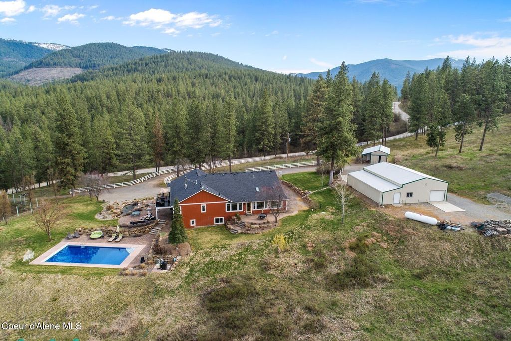 Photo of 710 Idaho Rd, Liberty Lake, WA 99019 (MLS # 25-9877)