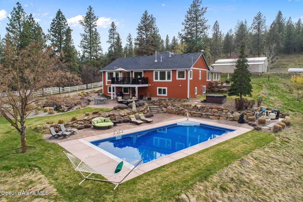 Photo of 710 Idaho Rd, Liberty Lake, WA 99019 (MLS # 25-9877)