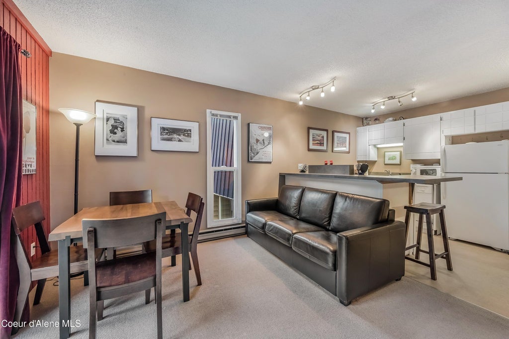 Photo of 495 Northwest Passage Passage #305, Sandpoint, ID 83864 (MLS # 26-9925)