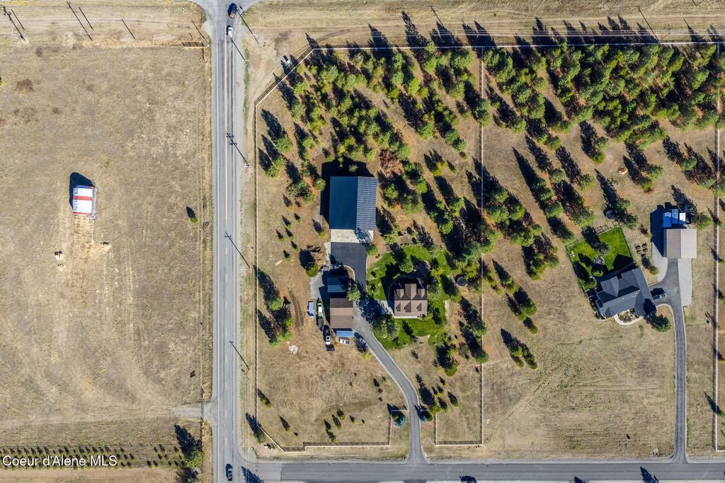 Photo of 30259 Sienna Loop, Athol, ID 83801 (MLS # 25-10063)