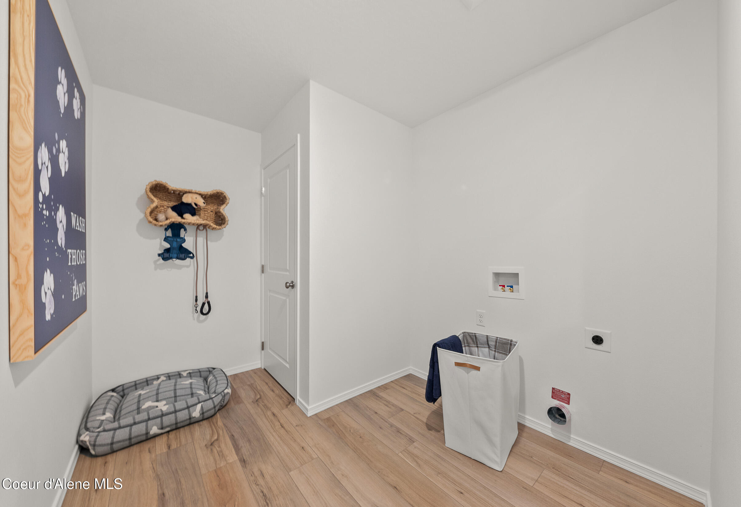 Post Falls, Idaho 83854, United States, 3 Bedrooms Bedrooms, ,3 BathroomsBathrooms,Residential,Pending,17385