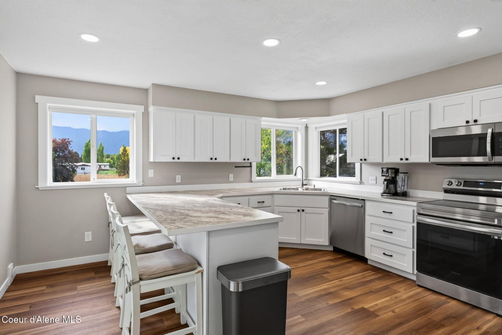 Photo of 60 Cherry LN, Moyie Springs, ID 83845 (MLS # 26-9764)