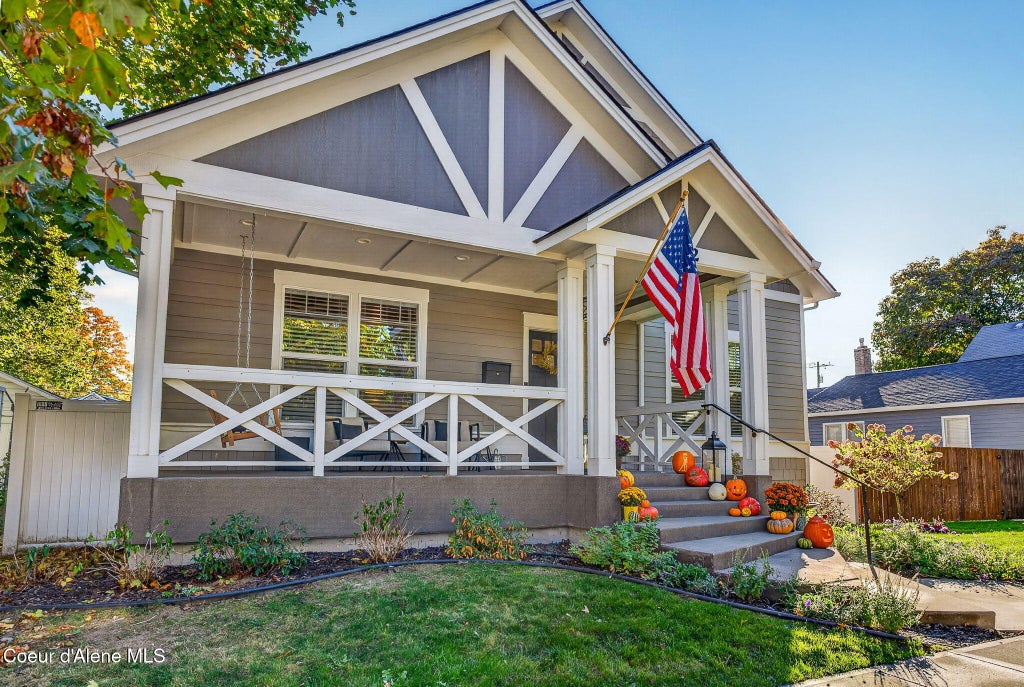 Photo of 612 Empire Ave, Coeur dAlene, ID 83814 (MLS # 26-10381)