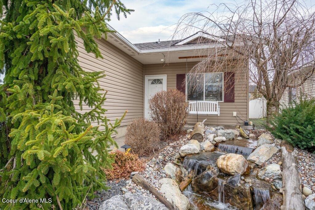 Photo of 1366 Brookhaven, Post Falls, ID 83854 (MLS # 26-1143)