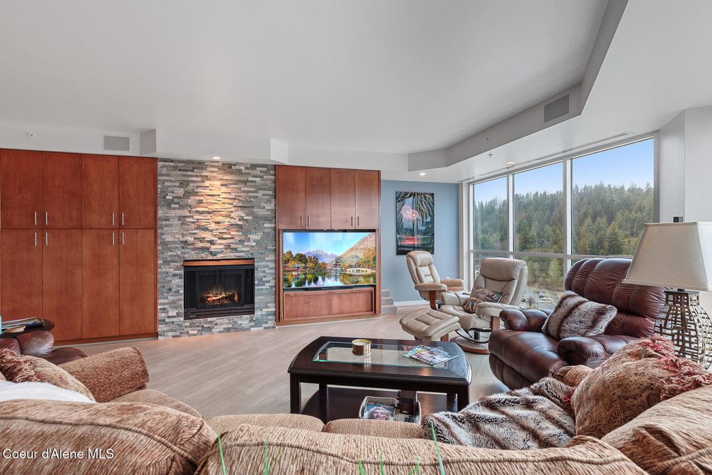 Photo of 701 Front Ave #10A, Coeur dAlene, ID 83814 (MLS # 26-1989)