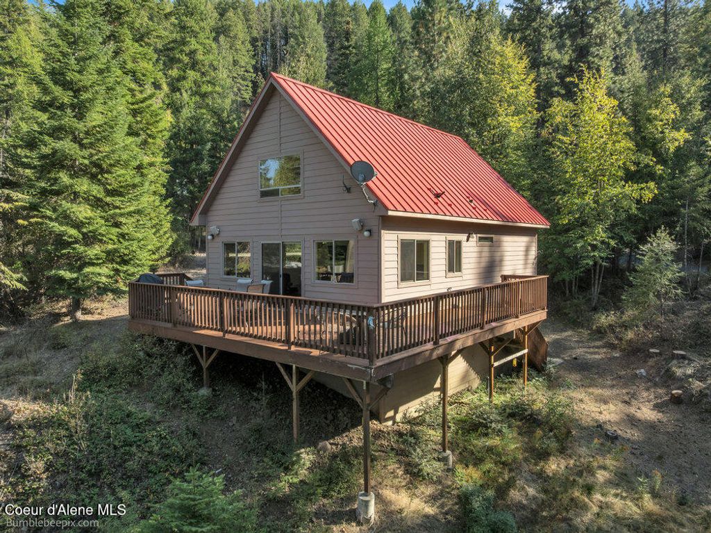 Photo of 29563 HIGH SIDE Dr, Worley, ID 83876 (MLS # 25-9806)