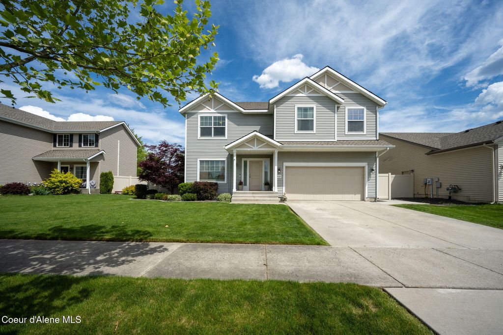 Photo of 1420 Pyroclast St, Post Falls, ID 83854 (MLS # 26-5384)
