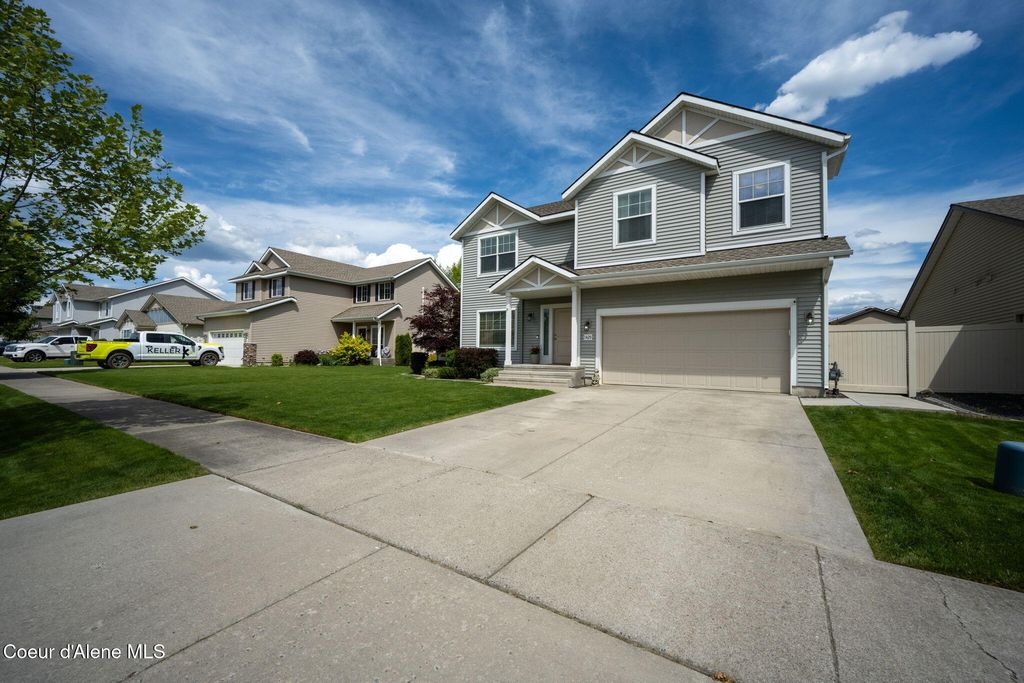 Photo of 1420 Pyroclast St, Post Falls, ID 83854 (MLS # 26-5384)