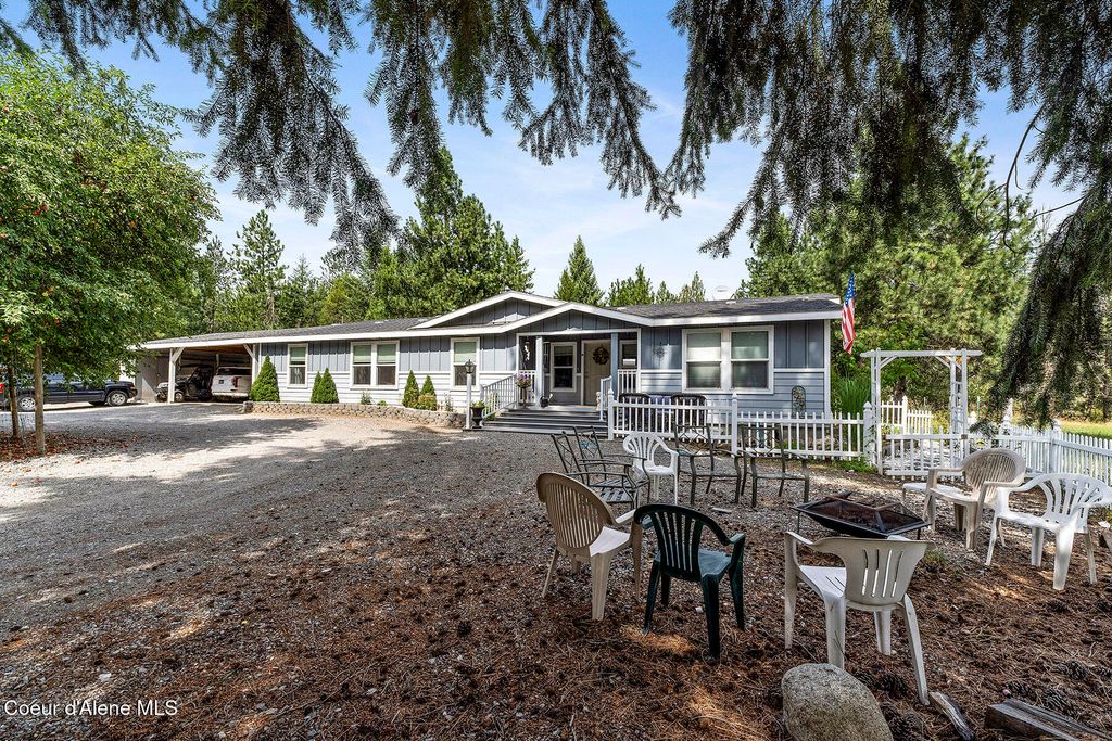 Photo of 11248 Bruss Rd, Rathdrum, ID 83858 (MLS # 25-10162)