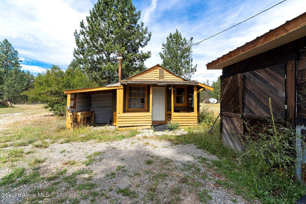 Photo of 11248 Bruss Rd, Rathdrum, ID 83858 (MLS # 25-10162)