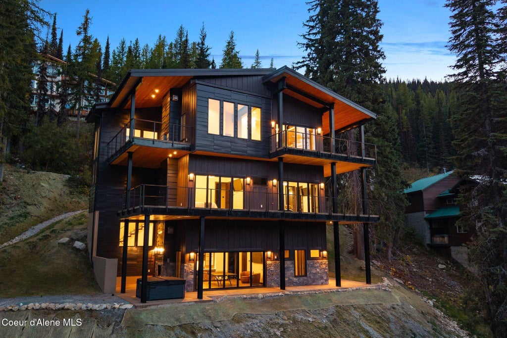 Photo of 37 Crystal, Sandpoint, ID 83864 (MLS # 26-10024)