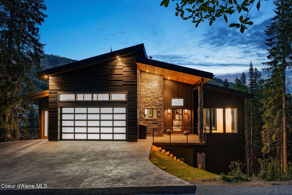 Photo of 37 Crystal, Sandpoint, ID 83864 (MLS # 26-10024)