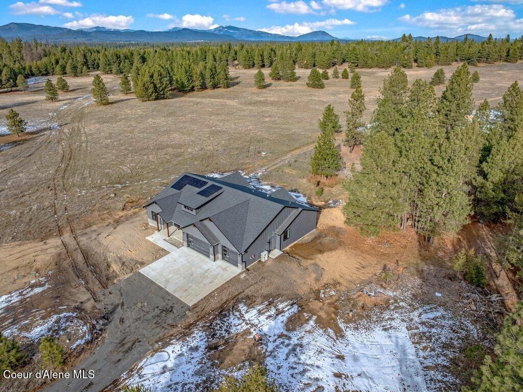 Photo of 1344 Findley Ln, Deer Park, WA 99006 (MLS # 26-886)