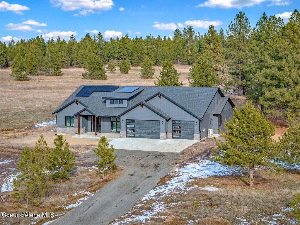 Photo of 1344 Findley Ln, Deer Park, WA 99006 (MLS # 26-886)