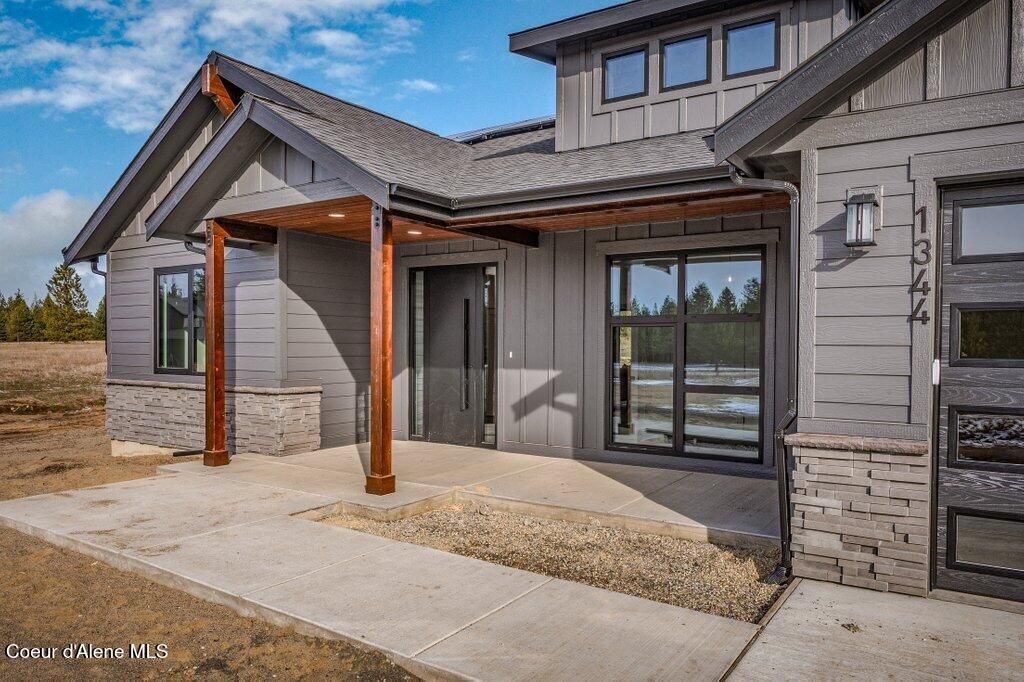 Photo of 1344 Findley Ln, Deer Park, WA 99006 (MLS # 26-886)