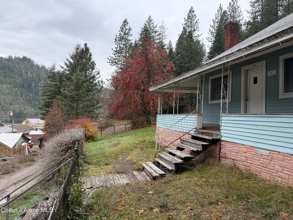 Photo of 27 Daisy Loop, Mullan, ID 83846 (MLS # 25-11043)