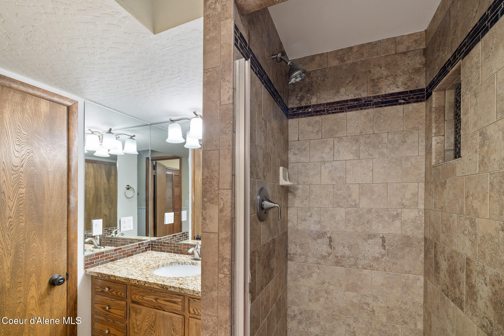 1136 N Crestline Dr, Coeur d'Alene, Alaska image 28