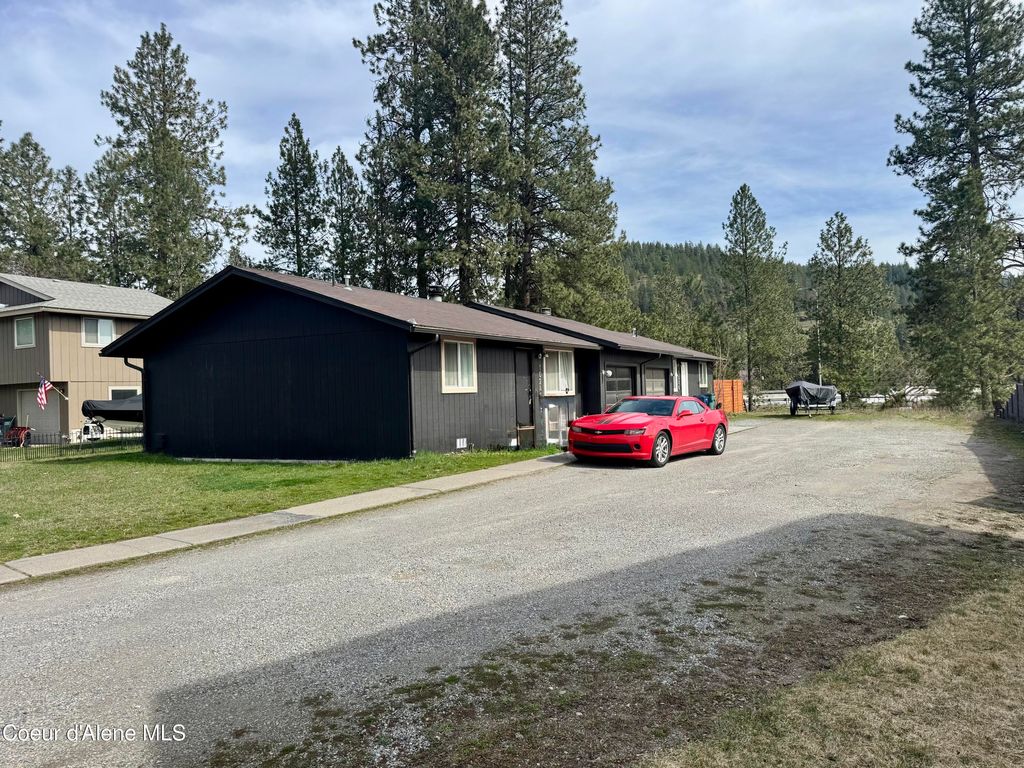 Photo of 1024 Woolsey Dr, Coeur dAlene, ID 83814 (MLS # 26-2694)