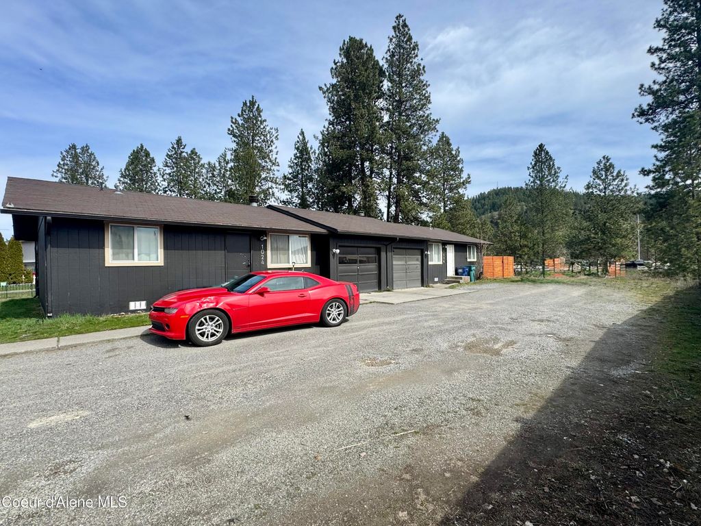 Photo of 1024 Woolsey Dr, Coeur dAlene, ID 83814 (MLS # 26-2694)