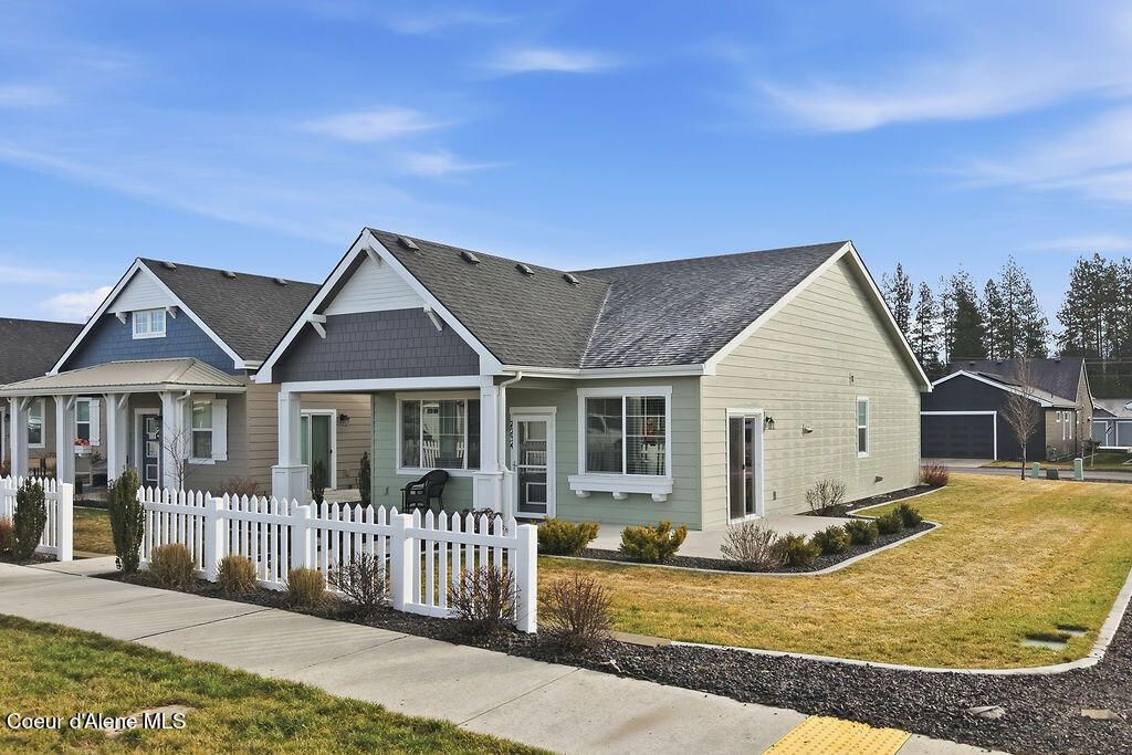 Photo of 7234 Bellac Ln, Coeur dAlene, ID 83815 (MLS # 26-1994)