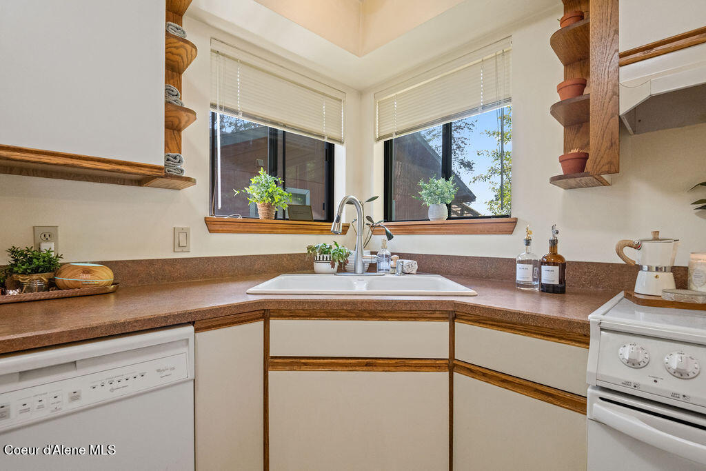 1130 E Timber Ln #2, Coeur d'Alene, Alaska image 10