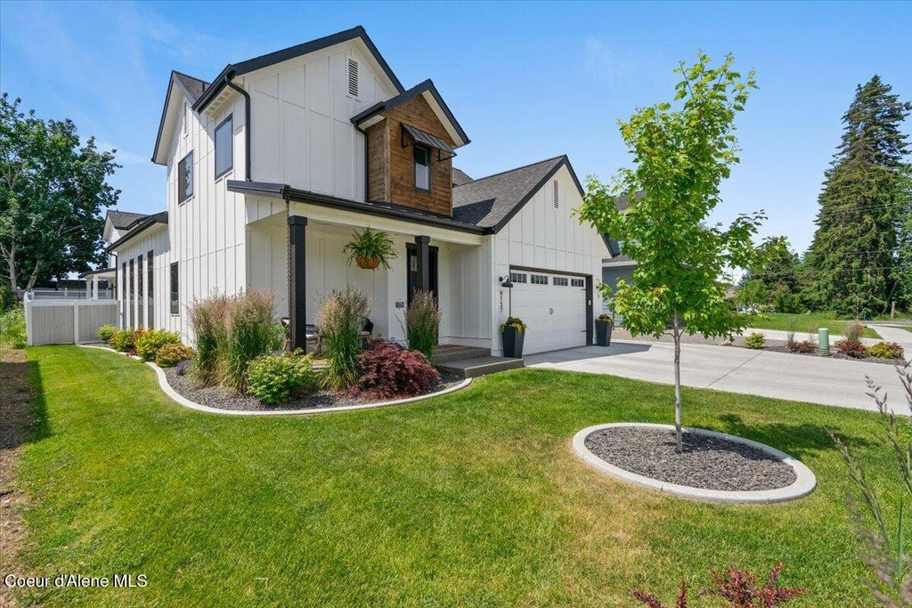 Photo of 9137 Raintree Ln, Hayden, ID 83835 (MLS # 26-10518)