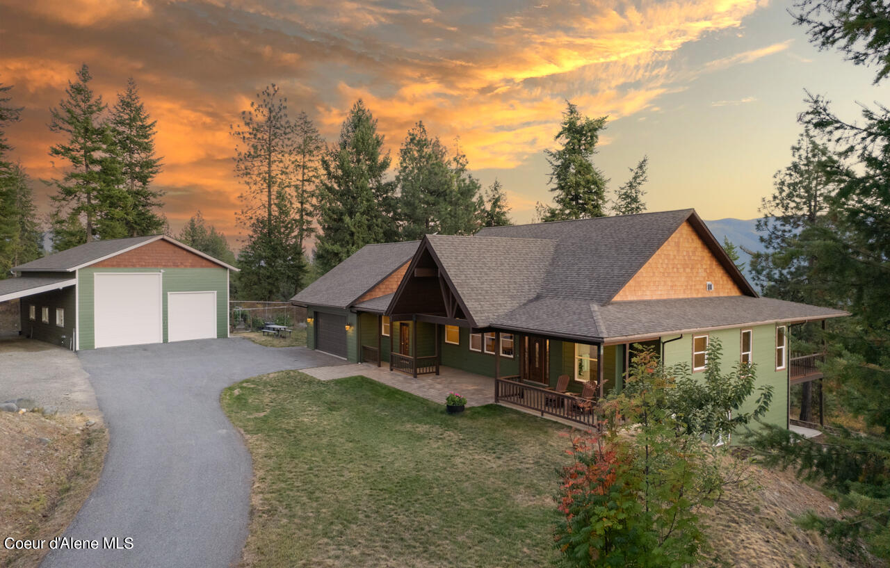 424 Wood Duck Ln, Bonners Ferry, Idaho image 1