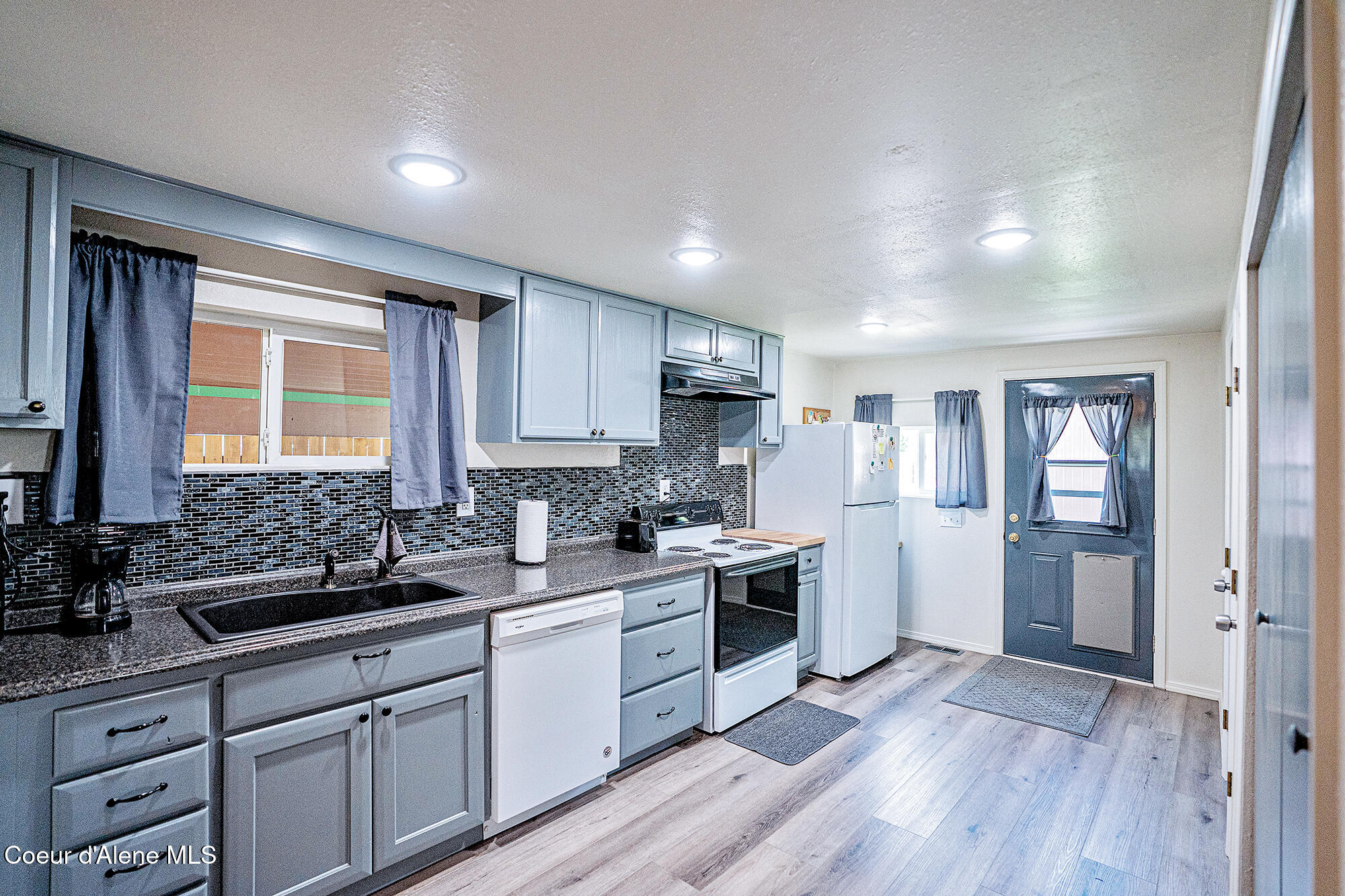 1113 E Mullan Ave, Osburn, Alaska image 15