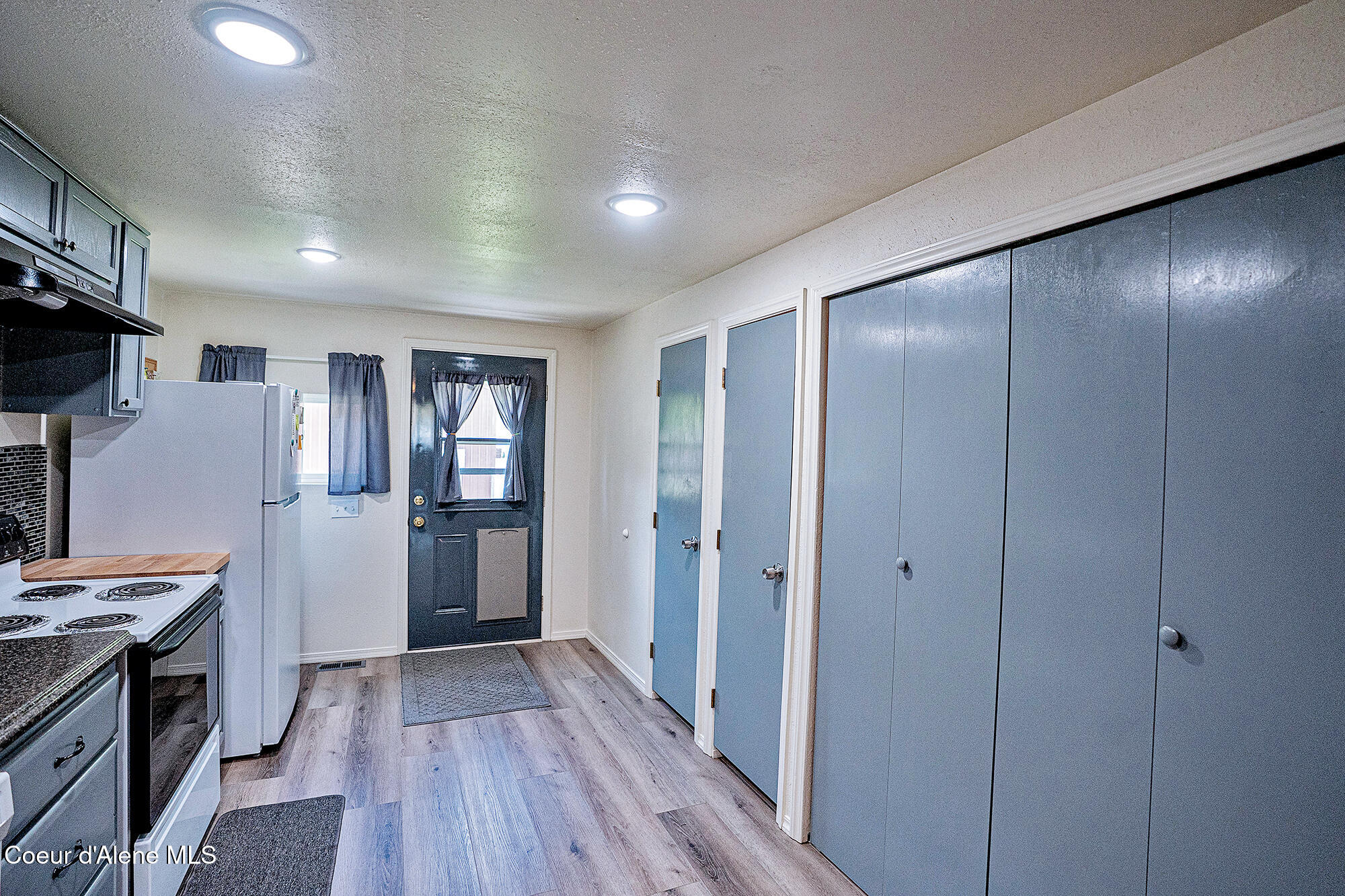 1113 E Mullan Ave, Osburn, Alaska image 17