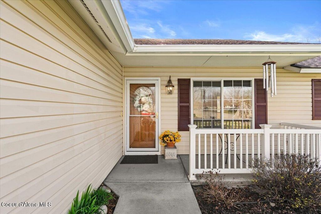 Photo of 317 Silkwood Dr, Post Falls, ID 83854 (MLS # 26-3238)