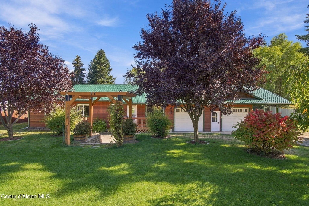 Photo of 82 Campbell LOOP, Laclede, ID 83841 (MLS # 26-9495)