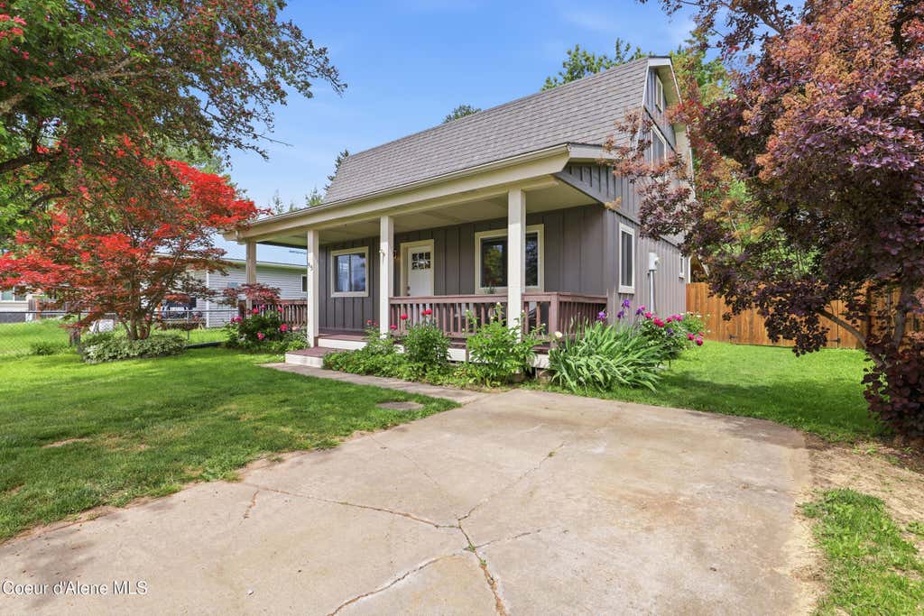 Photo of 95 Whiskey Jack RD, Sandpoint, ID 83864 (MLS # 26-5692)