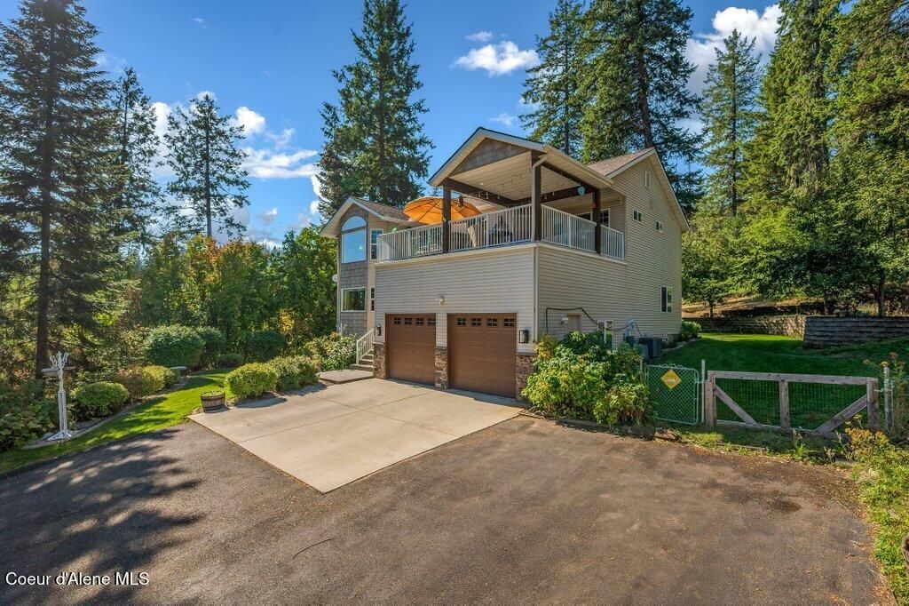Photo of 11413 Summit, Hauser, ID 83854 (MLS # 25-9744)