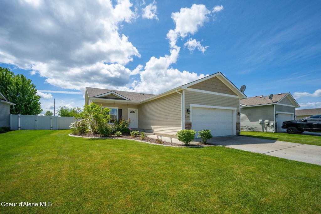 Photo of 2290 Knapp DR, Post Falls, ID 83854 (MLS # 26-5271)