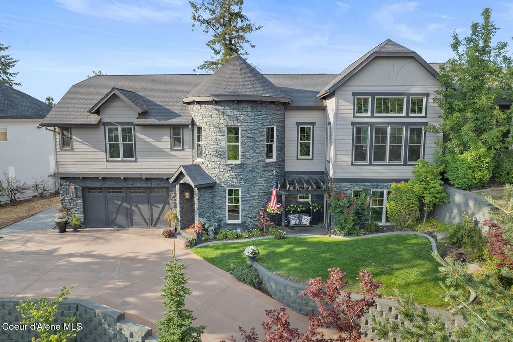Photo of 3631 Sky Harbor Harbor, Coeur dAlene, ID 83814 (MLS # 25-8882)